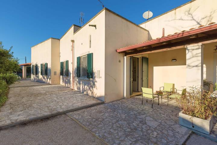 Maison de vacances pour 5 personnes, avec jardin à Monteroni di Lecce