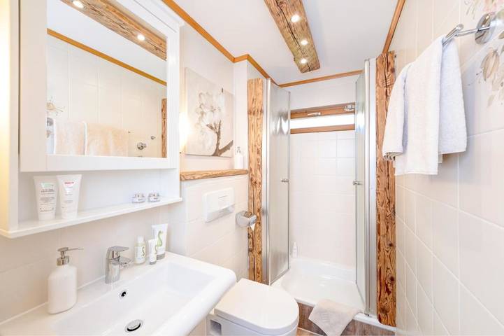 Ferienwohnung für 2 Personen, mit Balkon und Pool sowie Sauna und Ausblick in Deutschland - 3