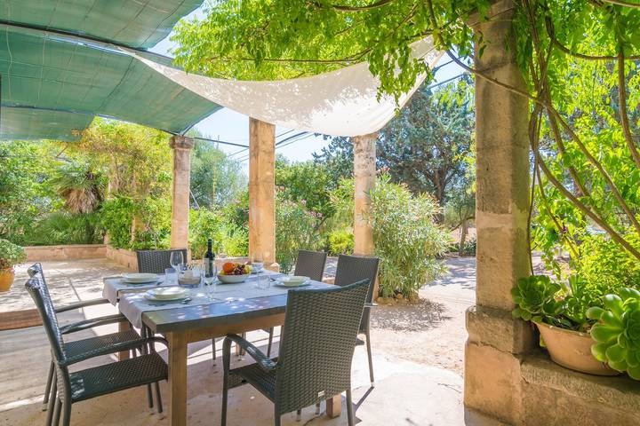 Chalet para 6 personas, con terraza además de jardín y piscina en Mallorca - 4
