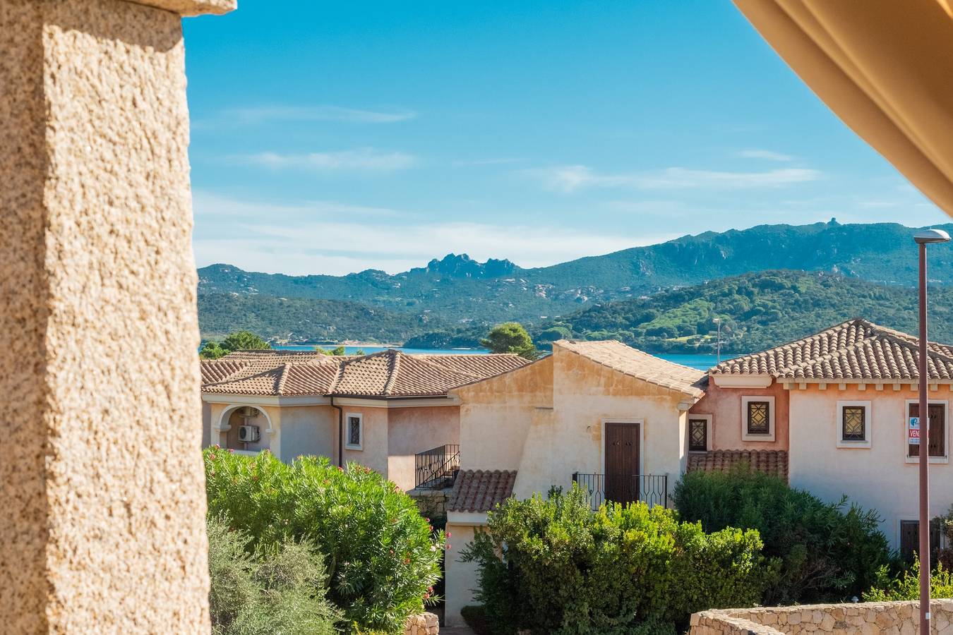 Maison de vacances 'Seahouserent' avec grande terrasse vue mer, jardin et Wi-Fi in Cannigione, Arzachena