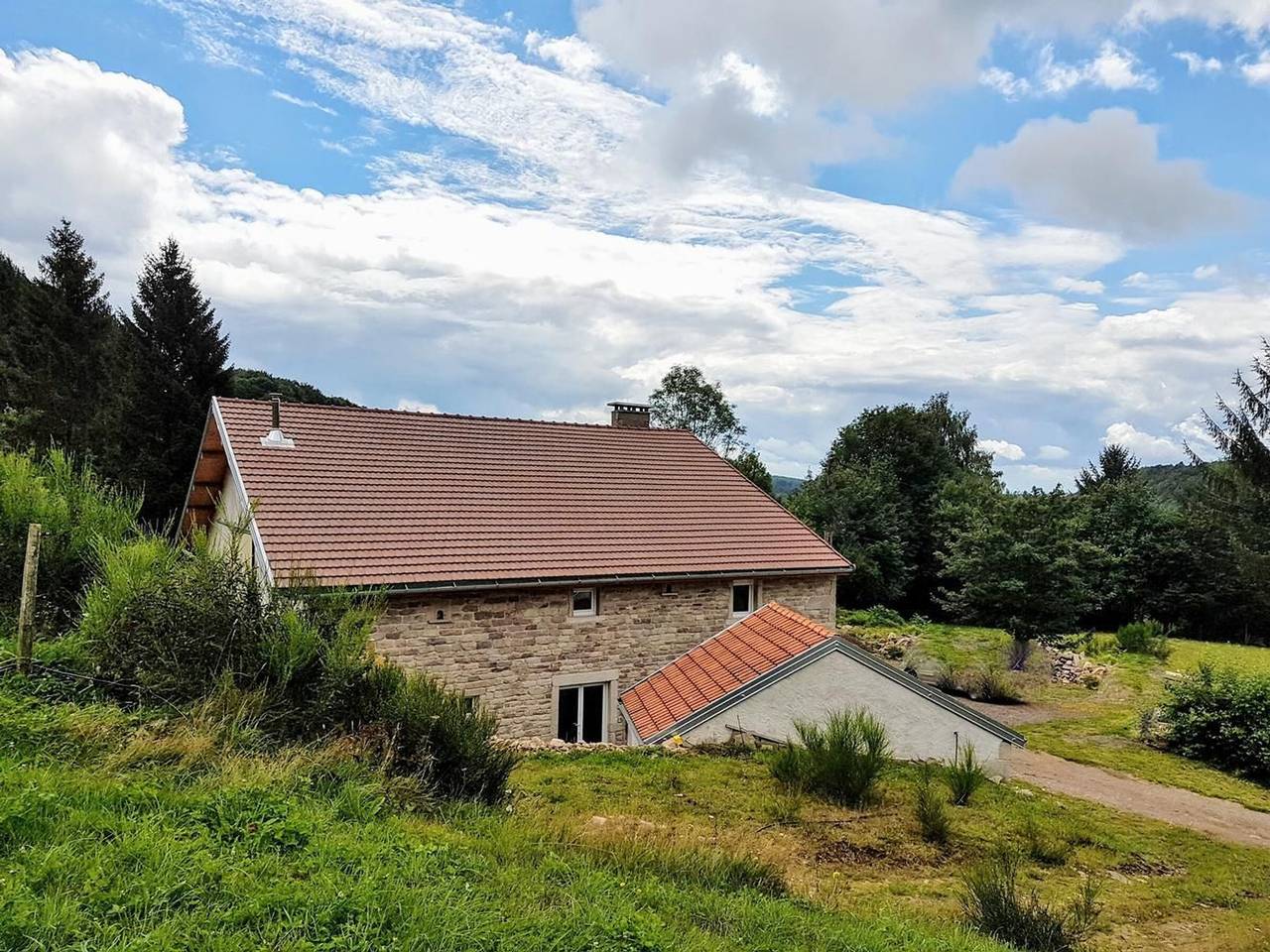 Gîte nature rénové dans les Vosges Saônoises in Saint-Bresson, Parc naturel régional des Ballons des Vosges