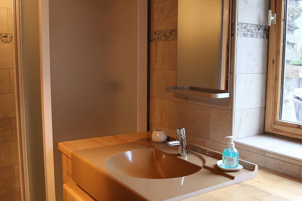 Appartement entier, L'éterlou, Appt de charme à Villaroger (Paradiski, Les Arcs) in Villaroger, Région d'Albertville