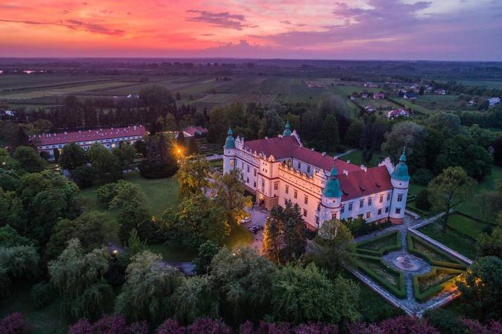 Hotel dla 2 osób, z Jacuzzi i Taras oraz Ogród i Sauna w Mielec