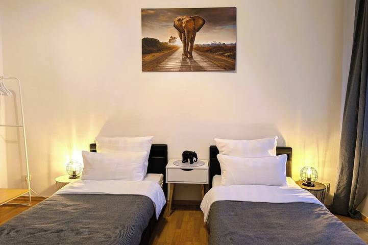 Ferienwohnung für 5 Personen, mit Balkon in Magdeburg