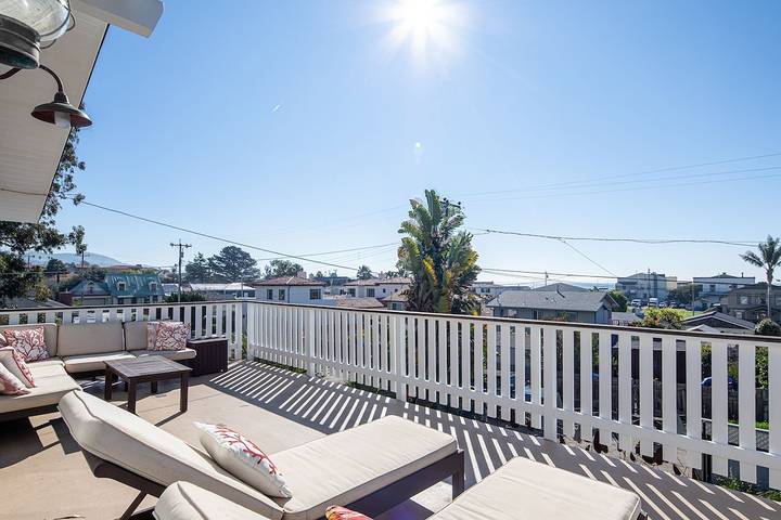 Vacation rental for 12 people, with terrace and yard in Cayucos