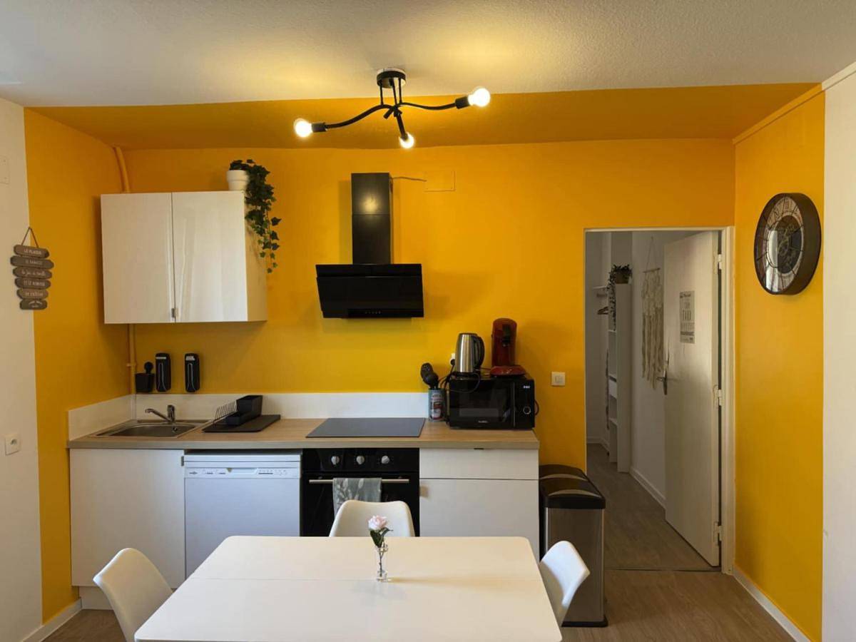 Appartement entier, Mélissa - Lumineux, moderne - Gare - Wifi - Stream in Homécourt, Meurthe-et-Moselle