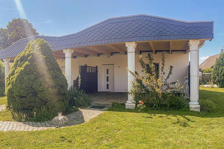 Ferienhaus für 3 Personen, mit Terrasse in Klink