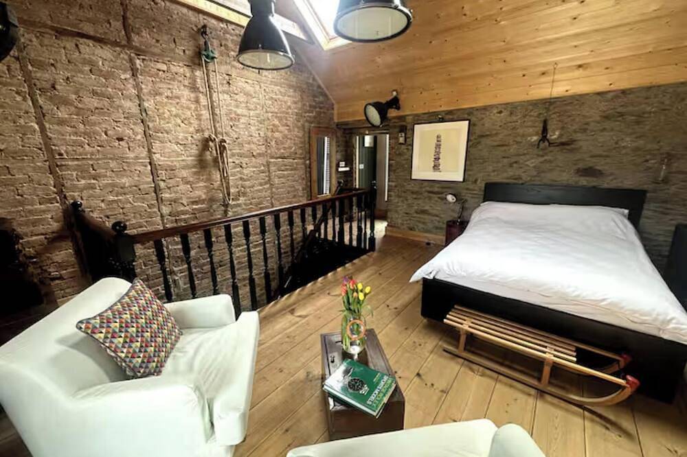 Cool Loft Meets Irish Cottage & Sauna Wicklow Town in County Wicklow