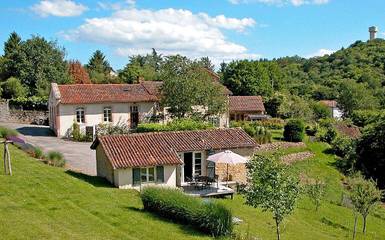 Chambre d’hôte pour 4 personnes, avec piscine et jardin, animaux acceptés dans Haute-Vienne