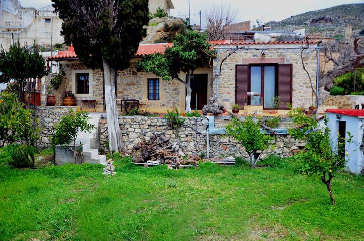 Casa vacanza per 6 persone, con Terrazza e Giardino a Creta