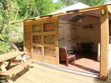 Glamping voor 5 Personen in Saint-Constant-Fournoulès, Centraal Massief, Afbeelding 2