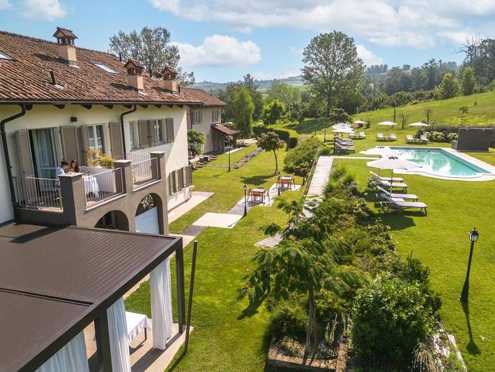 Appartamento per 2 persone, con Terrazza e Giardino nonché Piscina a Cherasco