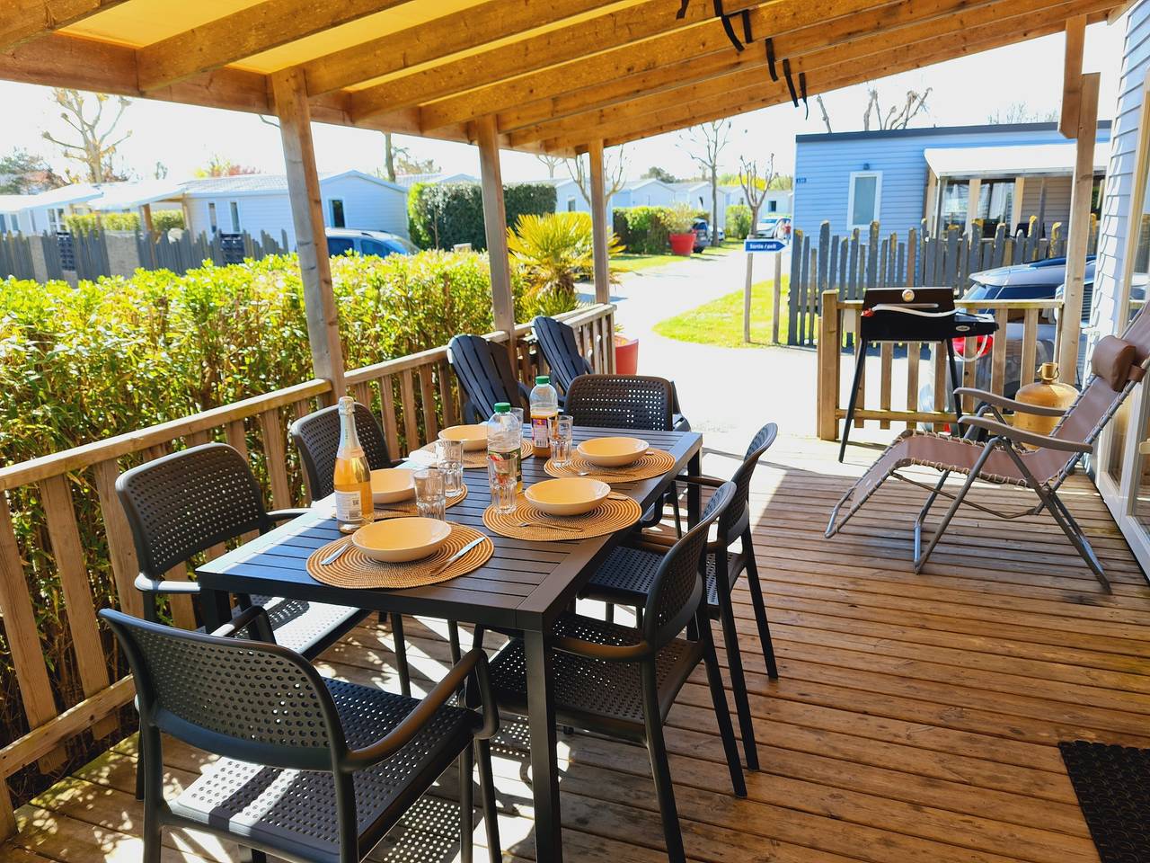 Séjour en famille au camping 5 étoiles – Plage, jeux et détente à pied in Saint-Jean-de-Monts, Vendée