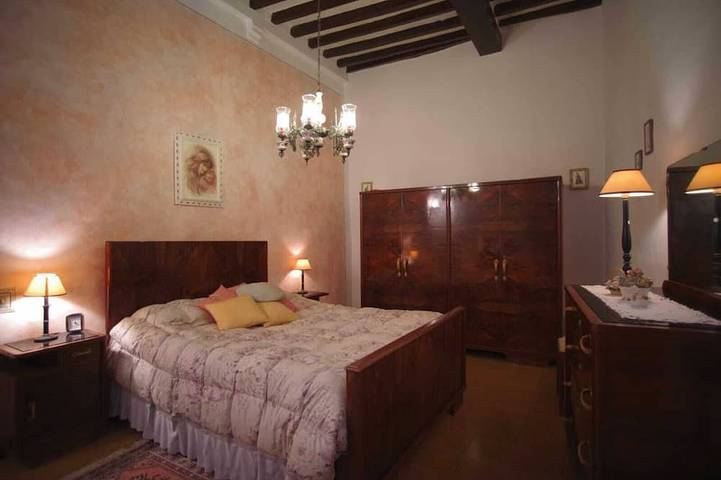 Entire apartment, Ancient App. Immersed in History in Colle di Val d'Elsa, Siena Province