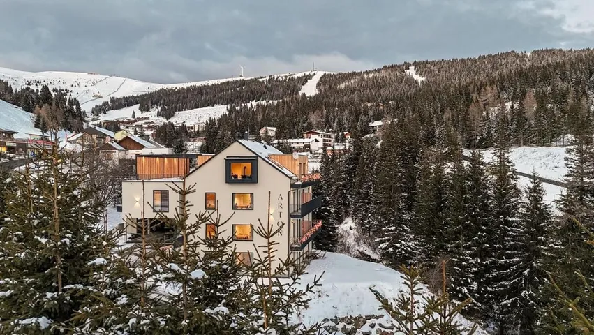 Ferienwohnung für 5 Personen, mit Ausblick und Balkon - 1