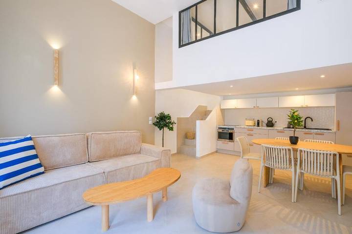 Gîte pour 7 personnes, avec terrasse et jacuzzi, animaux acceptés dans Vauban - 2