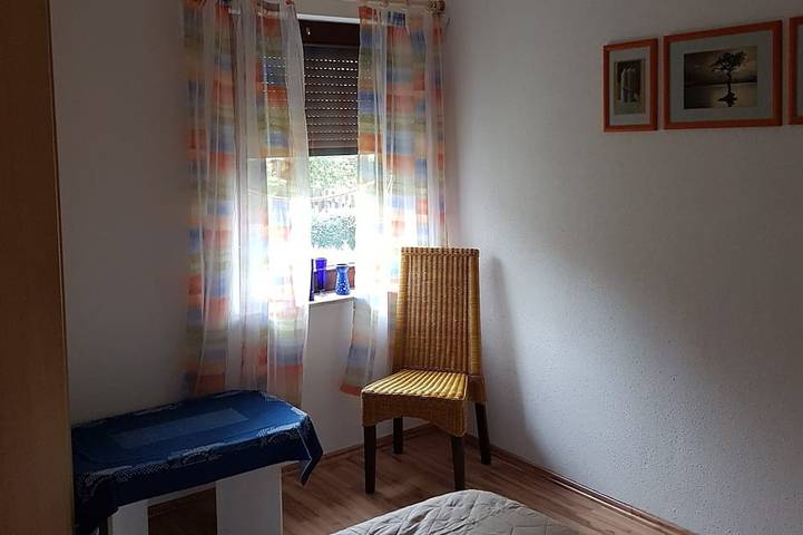 Ferienwohnung für 4 Personen, mit Terrasse und Garten in Lauter-Bernsbach - 3