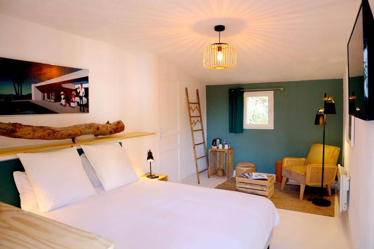Family Double Room in Saint-Hilaire-de-Loulay, Région de La Roche-sur-Yon
