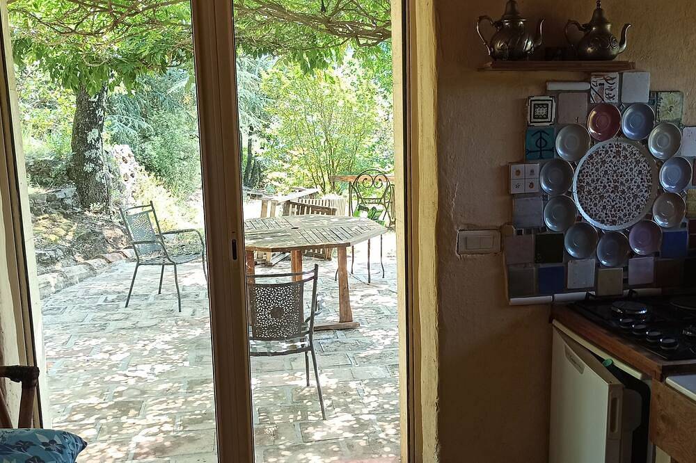 Farmhouse in the heart of nature, close to rivers, hiking trails and attractions... in Sainte-Croix-de-Caderle, Cevennen