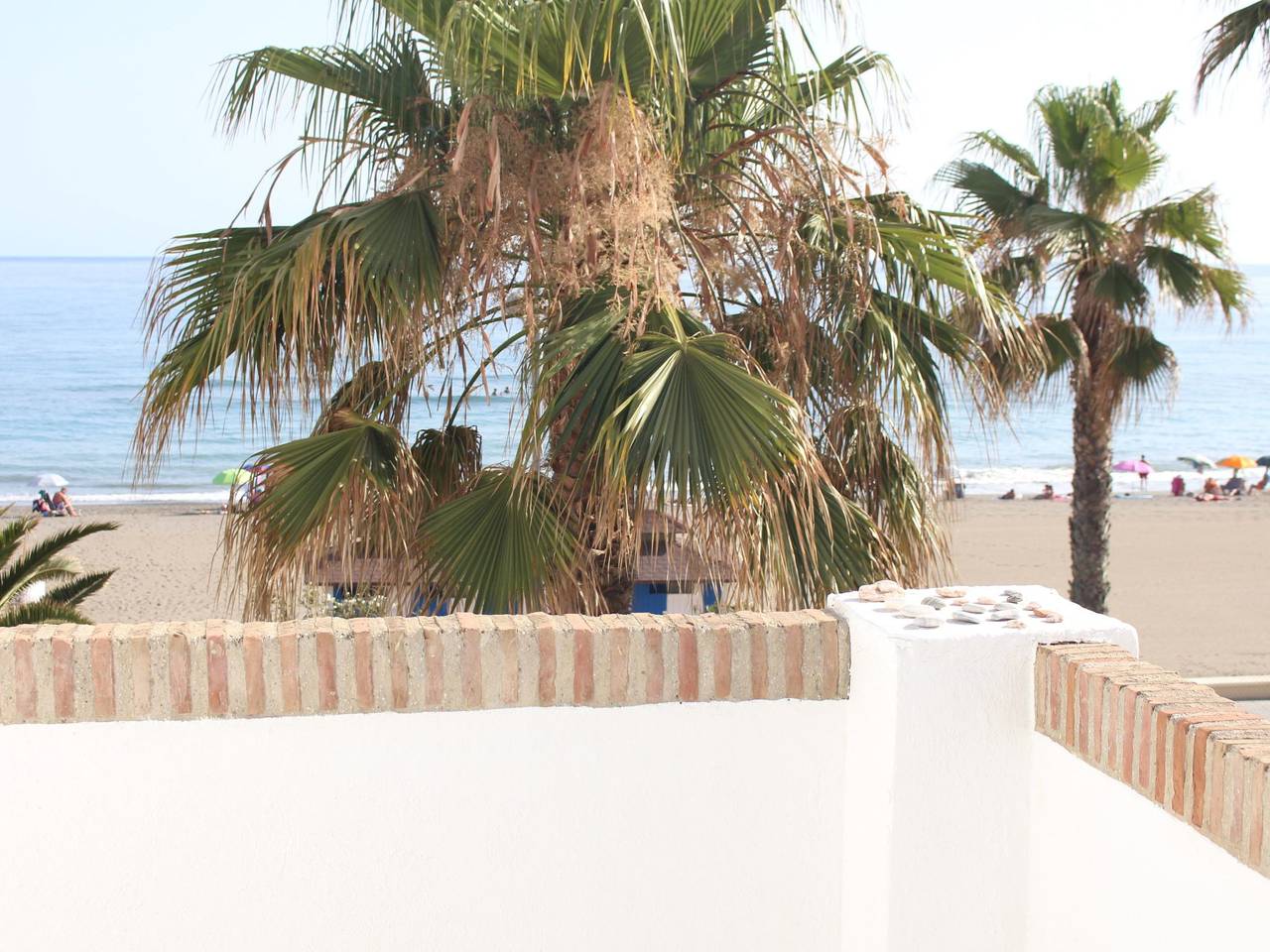 Appartement entier, Mit Blick auf das Wasser in Torrox Costa, Torrox