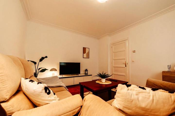 Location de vacances pour 8 personnes, avec vue et jardin à Logroño - 4