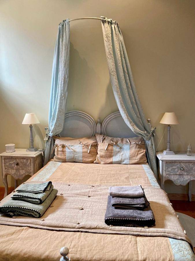 Double Room with Private Bathroom in Accous, Béarn