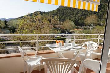 Apartment for 4 People in l'Estartit, Torroella de Montgrí, Photo 2