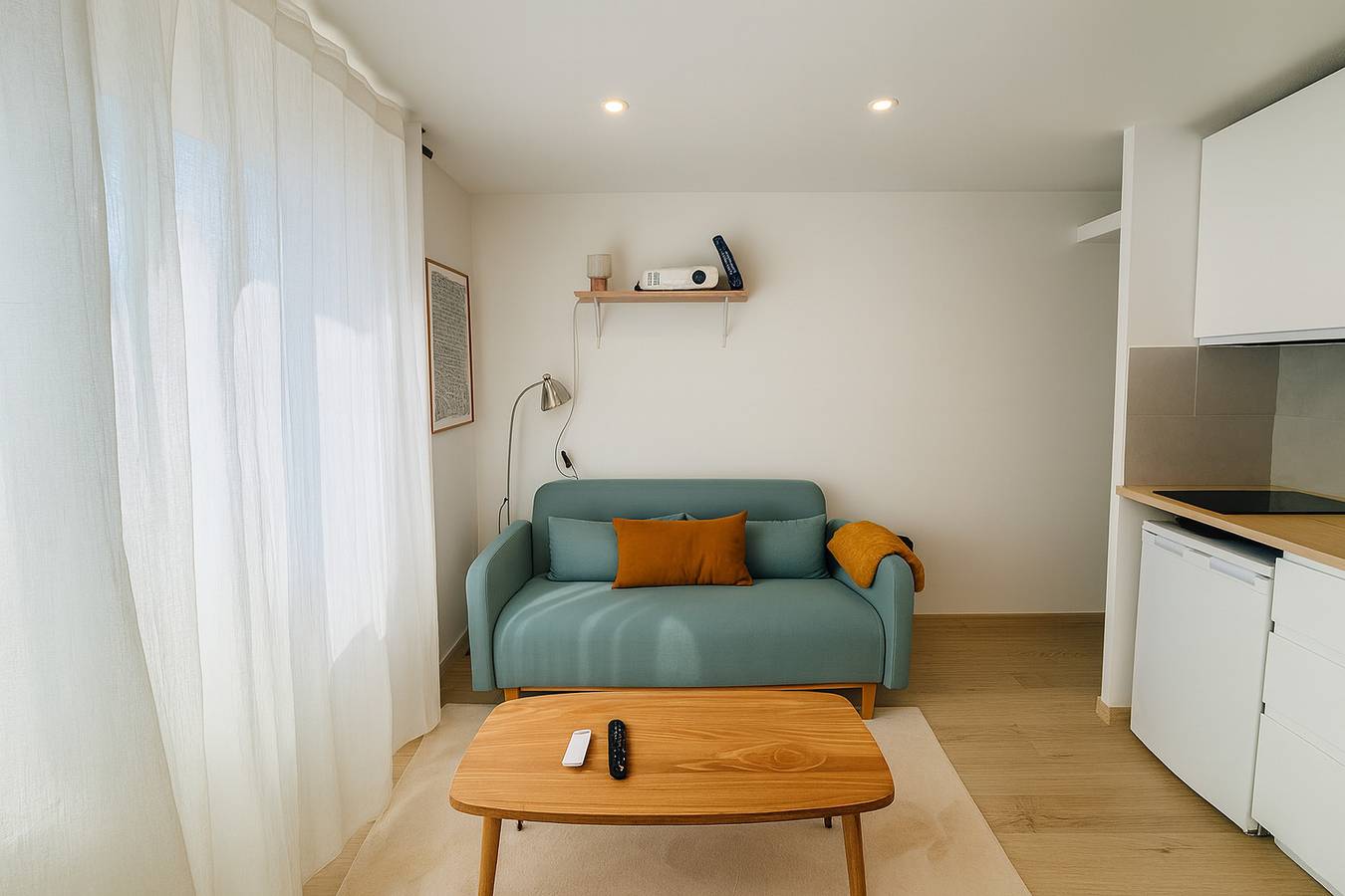 Appartement entier, Studio lumineux, Centre-ville et plages in Lorient, Côte des Mégalithes