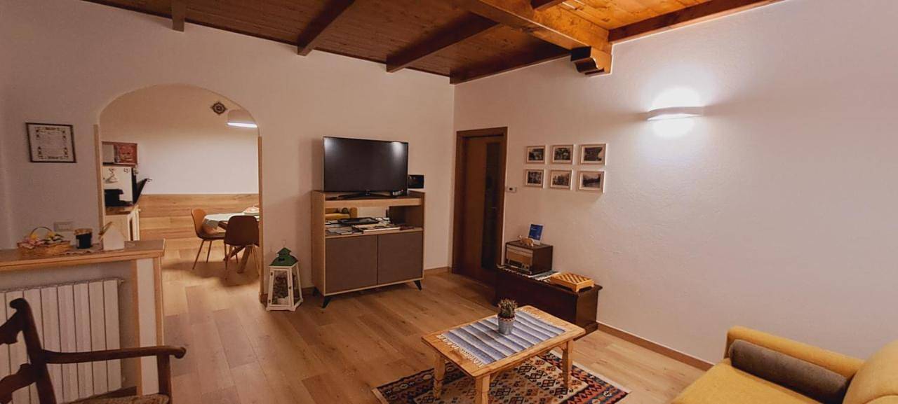 Appartement entier, Apartment - Ground Floor in Dubino, Alpes de la Bernina