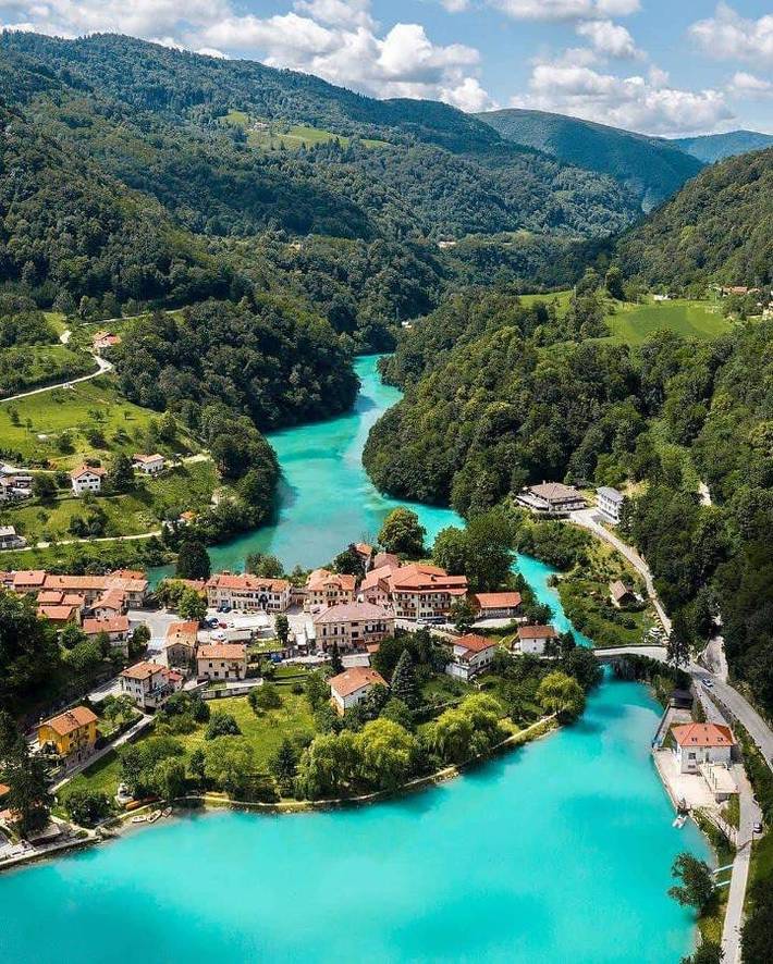 Location de vacances pour 6 personnes, avec vue ainsi que vue sur le lac et jardin à Tolmin - 3