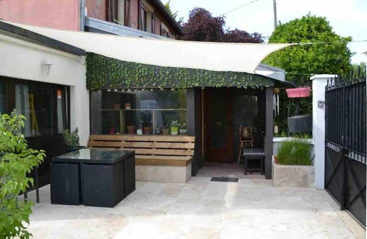 Auberge pour 2 personnes, avec Jardin à Esbly