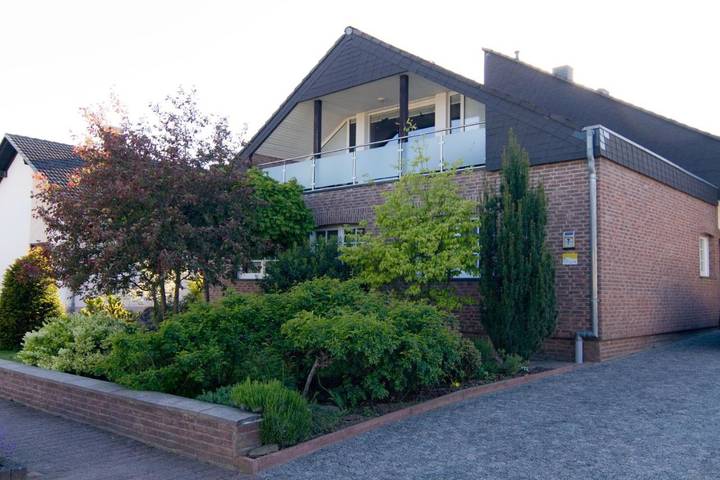 Ferienwohnung für 6 Personen, mit Balkon und Ausblick in Andernach