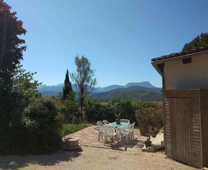 Location de vacances pour 6 personnes, avec Balcon ainsi que Terrasse et Vue à Crest