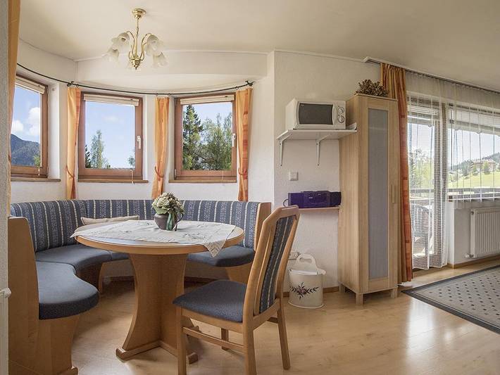 Hütte für 2 Personen, mit Terrasse und Garten in Seefeld in Tirol - 4