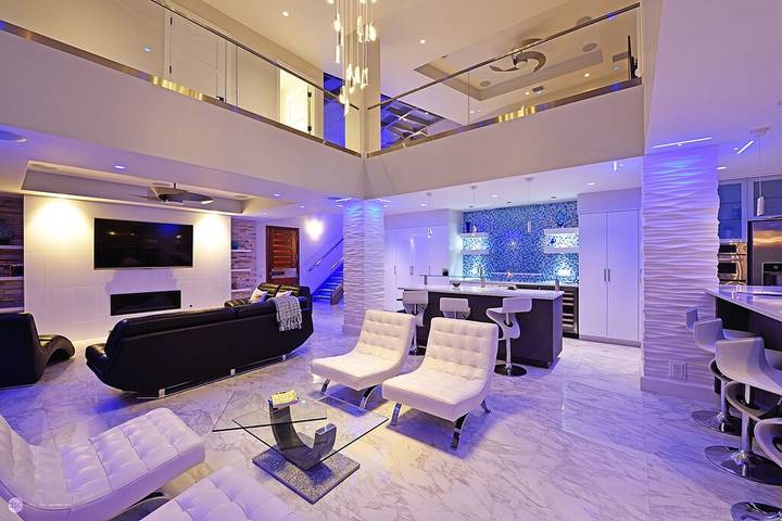 Vacation rental for 10 people, with hot tub and yard in Treasure Island