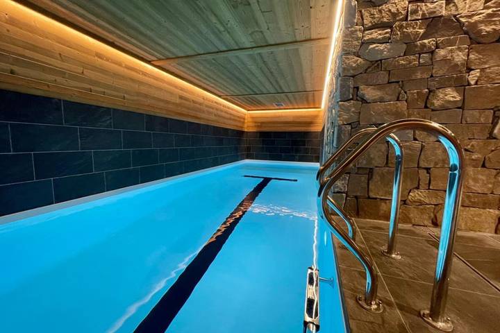 Chalet voor 14 personen, with tuin and whirlpool as well as balkon and sauna, kindvriendelijk in de Vogezen