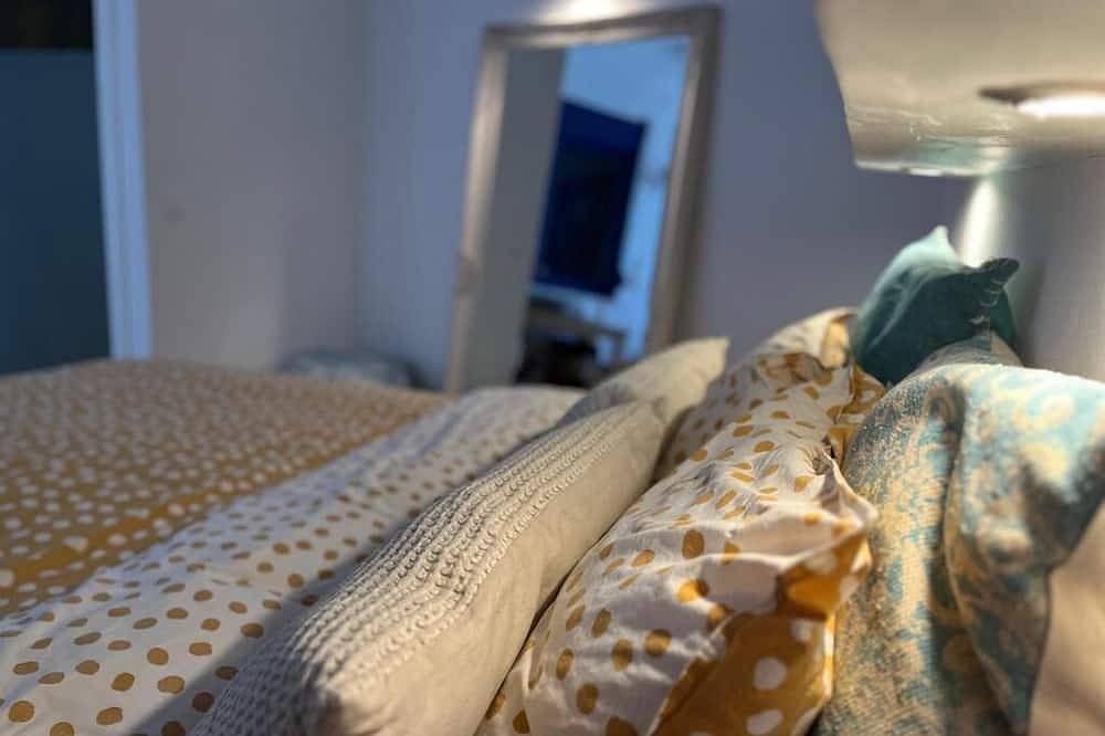 Ganze Wohnung, Luxury apartment in Crete with private pool, sea and mountain views. in Kalamaki (Kreta), Iraklio-Heraklion und Umgebung