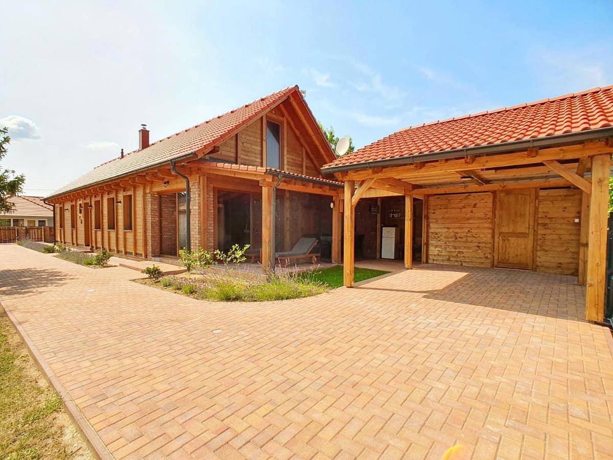 Holiday house Woody with private pool - Biró Tours nr 88 in Vonyarcvashegy, Balaton Hochland Nationalpark
