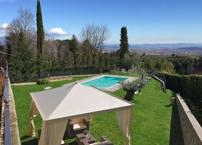 Villa für 10 Personen, mit Terrasse und Garten in Lucca - 4