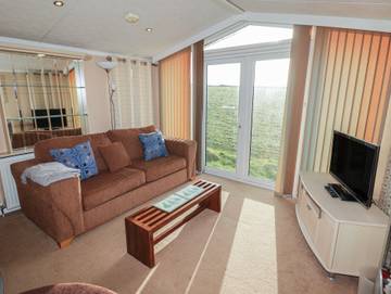 Glamping for 4 People in Pembrokeshire, South-Wales, Photo 2