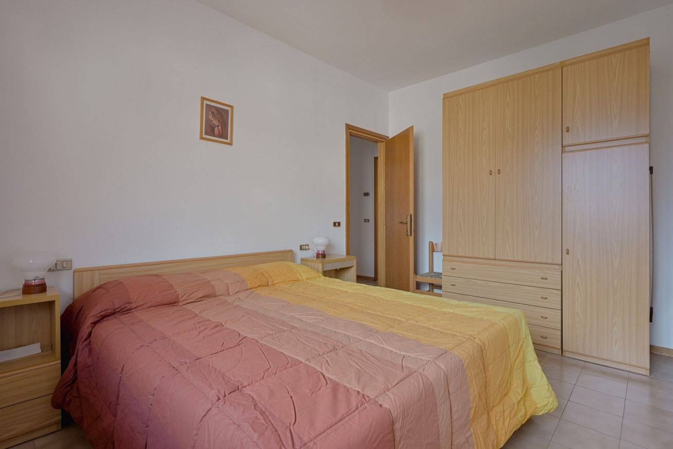 Ganze Wohnung, Guesthost - Casa del Sole Comfy Flat with Parking in Massa, Italienische Riviera