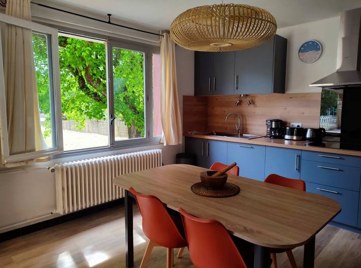 Gîte pour 5 personnes, avec terrasse et jardin à Caderousse - 2