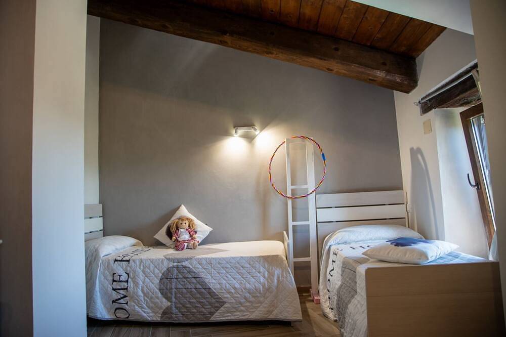 Villa with private pool and stunning views in Monte San Martino, Macerata Provinz