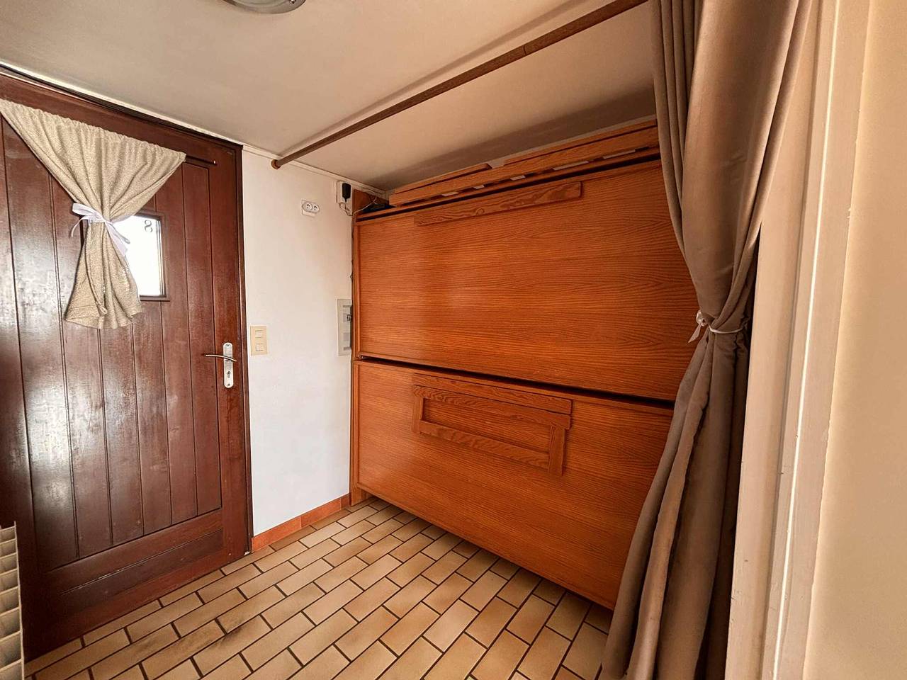 Maisonnette cosy à 20 m de la plage avec animaux admis, wifi et parking in La Tranche-sur-Mer, Vendée