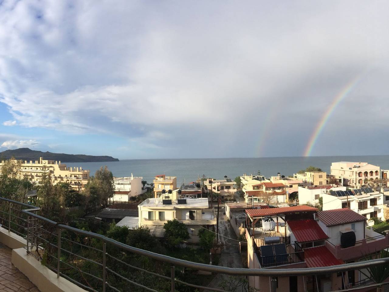 Appartamento intero, Sehr geräumiges Apartment mit eigenem Pool und Whirlpool in Kato Stalos, Agia Marina