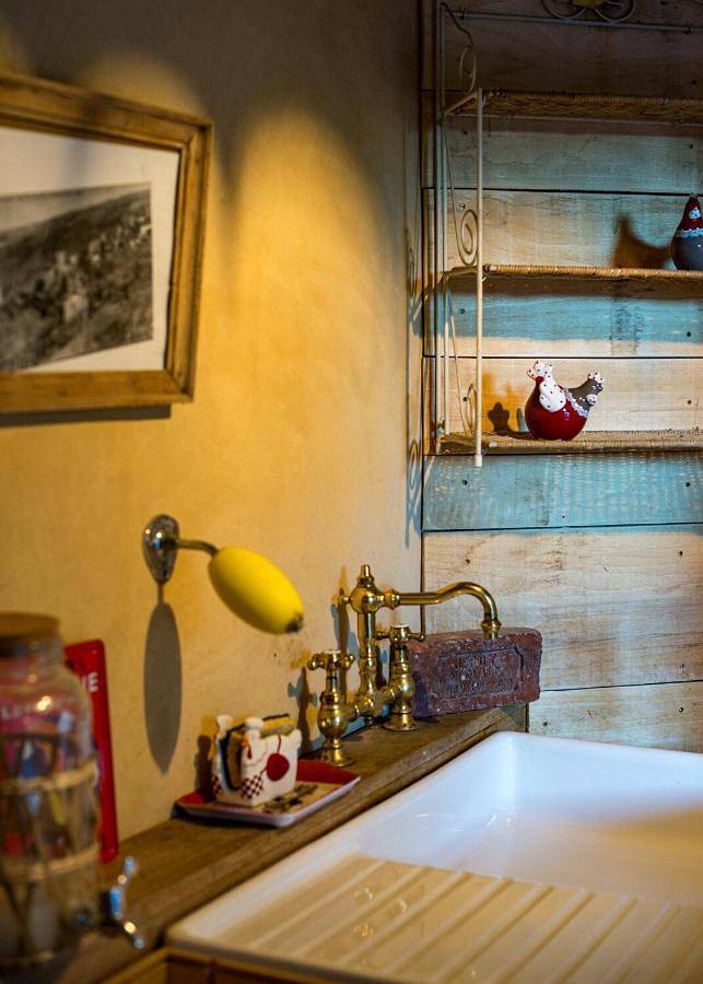 Four-Bedroom House in Peyrusse-le-Roc, Aveyron