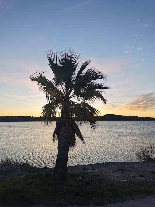 Maison de vacances pour 7 personnes, avec Terrasse et Jardin à Fos-sur-Mer
