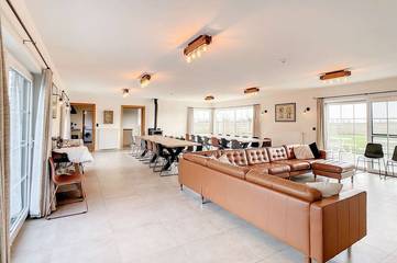 Gîte pour 32 personnes, avec jardin à Zuienkerke