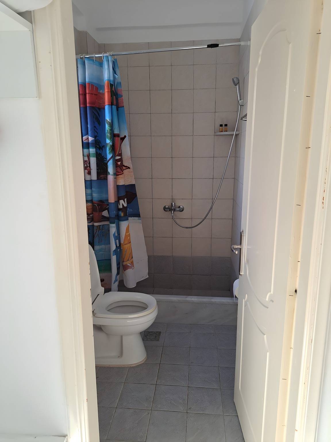 Ganze Wohnung, Ferienwohnung 'Studio 3' mit Meerblick und privater Terrasse in Kalymnos