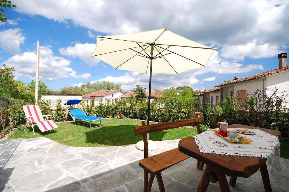 Detached house with garden a few minutes from the abbey of San Galgano in Monticiano, Provincie Siena